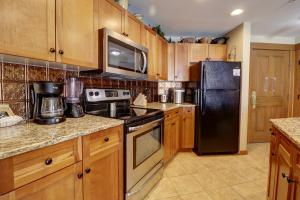 CO422 Copper One Lodge Condo