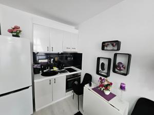 Romantic Sensual Retreat Studio by Flat Mаnager