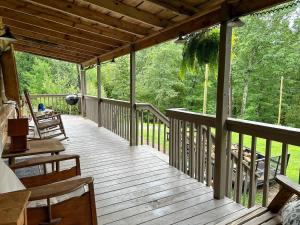 Secluded - Renovated Cabin - Enjoy Peace & Quiet