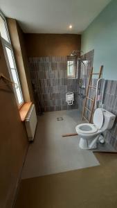 Gîte de L hirondelle bleue, Spa, nature et calme