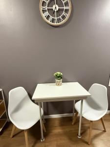 Appartements STUDIO 5 min station metro PARIS : photos des chambres