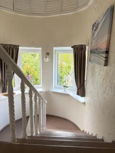 Scandi Style Studio with Private Bathroom , Walk to Everything No 32