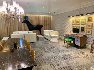 Furnished Studio in Knightsbridge Residences