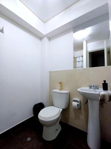 Cómoda habitación en zona céntrica y tranquila