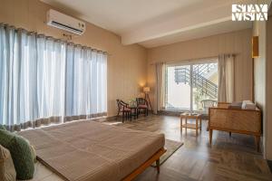 StayVista at Echoes of Ease with Bonfire & WiFi