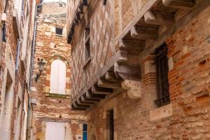 Le Yellow Studio neuf lumineux Agen hyper centre Gare 800m