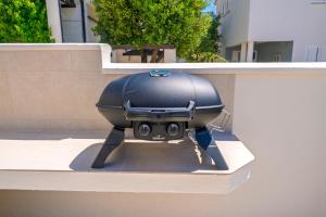 Villa Mia - Moderne Oase mit Meerblick und Pool