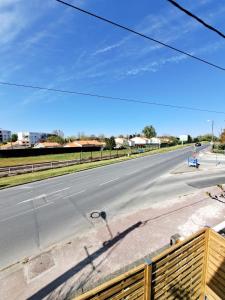 Maisons de vacances Nonni - MAISON FAMILIALE AVEC JARDIN, PROCHE DE LA GARE ET A 10MIN DE LA PLAGE : photos des chambres