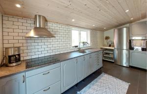 2 Bedroom Cozy Home In Unnaryd