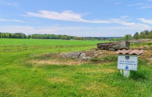 4 Bedroom Cozy Home In Flo