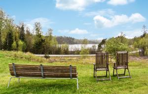 2 Bedroom Beautiful Home In Västerlanda