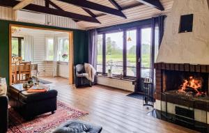 2 Bedroom Beautiful Home In Västerlanda