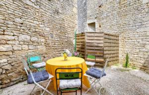 Maisons de vacances Awesome Home In Verteuil-Sur-Charente : photos des chambres
