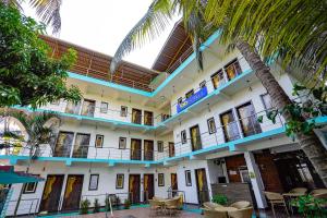 FabHotel Luminous Beach Resort - Nr Morjim Beach