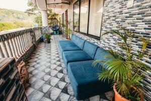 Riverfront 2 Bedroom cozy Apartment by Greenspace