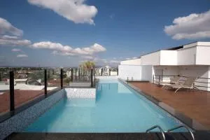 潘普利亚斯托普优质酒店 - 孔塔任