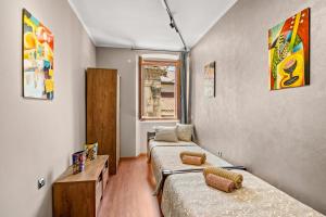 Diana City Hall View