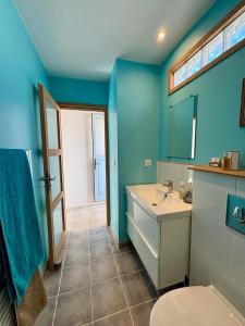 Maisons de vacances Quiet street in old Meze - terrace, 250m to beach : photos des chambres