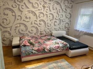 Korter ümbritsetud metsaga