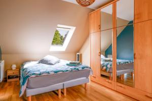 Maisons de vacances Maison au milieu d-un parc arbore : photos des chambres