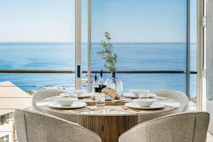 Ocean View 2 bed Apt in Camps Bay Skyline Heights