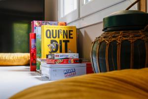 Maison au milieu dun parc arboré