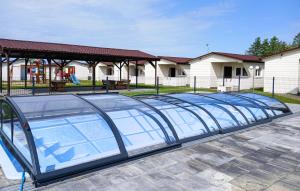 2 Bedroom Amazing Home In Przewloka