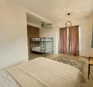 Camera 4 letti in villa in campagna