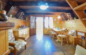 Gorgeous Home In San Romano In Garfagna