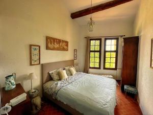 Maisons de vacances Villa familiale avec studio et piscine, Villecroze : photos des chambres