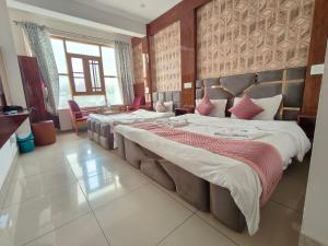 Gulmarg GS Residency Hotel