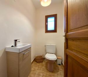 Maisons de vacances Villa Isabelle- Large bright house with courtyard! : photos des chambres