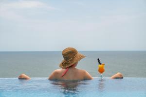 Queens view 14-Pools-Near Botanic garden