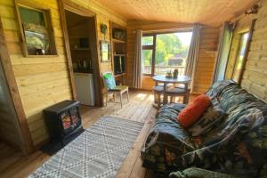 Lakeside Lodge - Castlemartyr - Sleeps 4