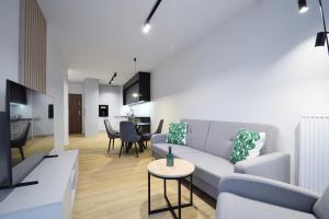 Apartament Szmaragd by LookAp