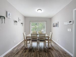 Near River | Pet Friendly | Large Corner Lot