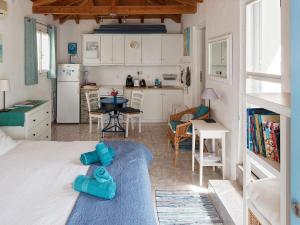 Summer Garden Studio - village location