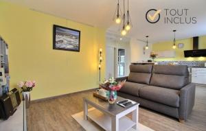 Appartements La Maison Bleue en Iroise - Randonnees GR34 - Plage 10 min a pieds - wifi, velos VAE gratuits, jardin - Exposition plein Sud : photos des chambres