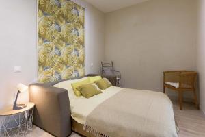 13 Boulevard Carnot by Halldis