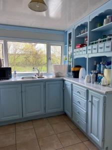 Cheerful countryside cottage