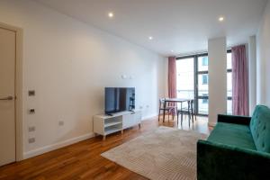 Londwell, Canary Wharf Boutique Balcony Apartment