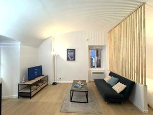 Studio vieux nice coulee verte