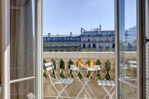 CIA - Luxurious Flat on Champs-Élysées