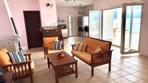 Seafront Villa Montenegro1 min to the Sea