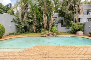 3bed luxury apartment sandton city