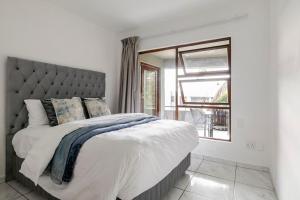 3bed luxury apartment sandton city