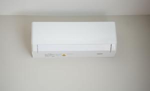 Legnicka Residence Studio Apartments with AC - ProperUNIT