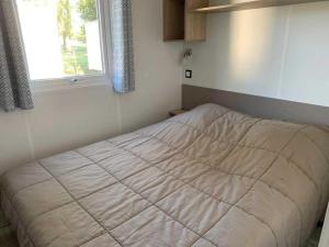 Campings Camping 3 etoiles - Piscine - eeeddg : photos des chambres