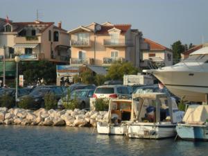 Apartments & Room Marina View