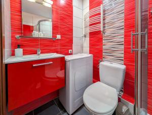 Park Skowroni Homely Apartment by BookingHost